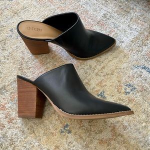 Abound block heel mules, size 8.5, black